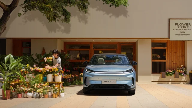 ARCFOX T1 outside a flower store